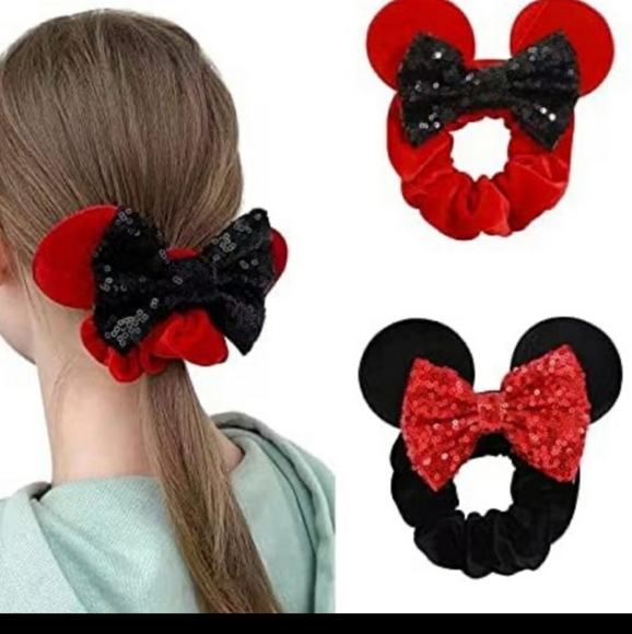 Minnie Mouse Ear velvet Scrunchies - Picture 5 of 5